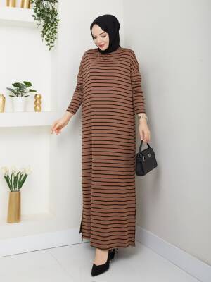Acı Kahve Çizgili Yanları Yırtmaç Detaylı Elbise - 3