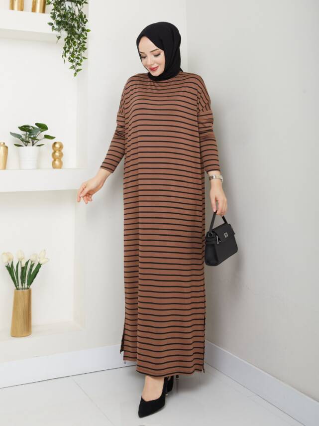 Acı Kahve Çizgili Yanları Yırtmaç Detaylı Elbise - 3