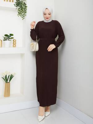 Acı Kahve Sandy Kumaş Kemerli Piliseli Elbise