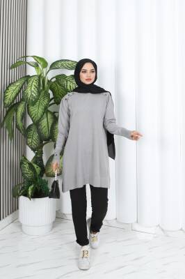 Açık Gri Düğme Detaylı Merserize Triko Tunik  