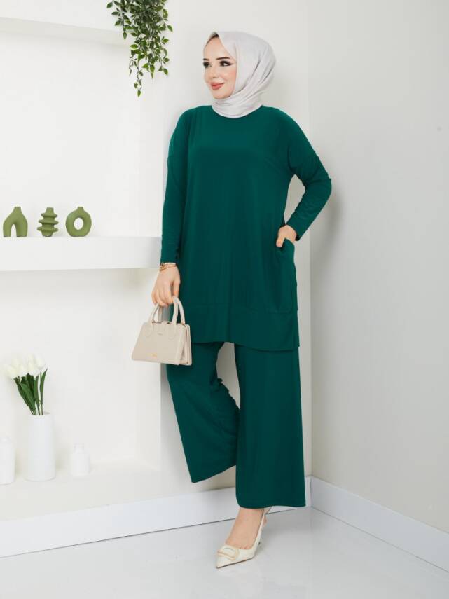 Almina Yanları Cepli Zümrüt Yeşili Sandy Pantolonlu Takım - 1