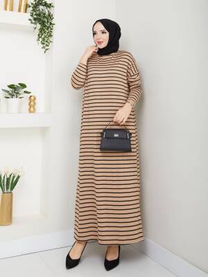 Camel Çizgili Yanları Yırtmaç Detaylı Elbise - 2