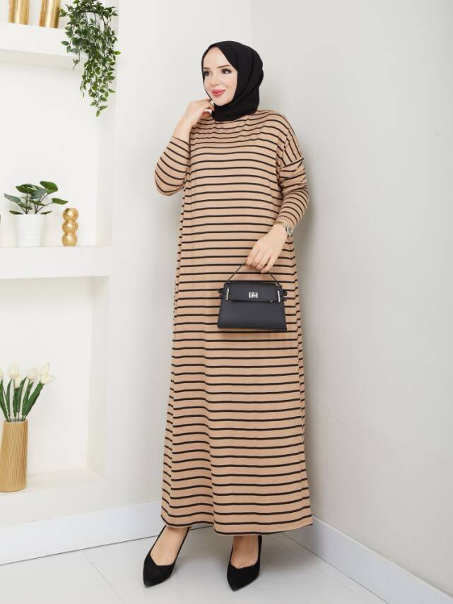 Camel Çizgili Yanları Yırtmaç Detaylı Elbise - 2