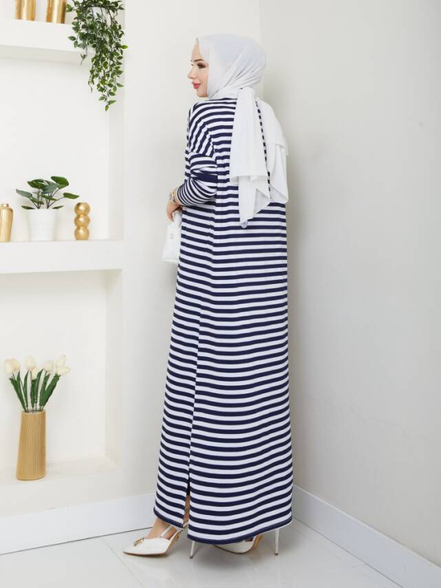 Lacivert Beyaz Çizgili Yanları Yırtmaç Detaylı Elbise - 3