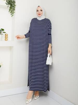Lacivert Çizgili Yanları Yırtmaç Detaylı Elbise