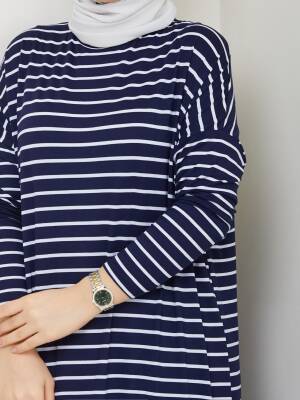 Lacivert Çizgili Yanları Yırtmaç Detaylı Elbise - 2