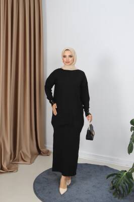 Siyah Düğme Detaylı Merserize Etekli Takım