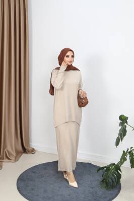 Taş Düğme Detaylı Merserize Etekli Takım