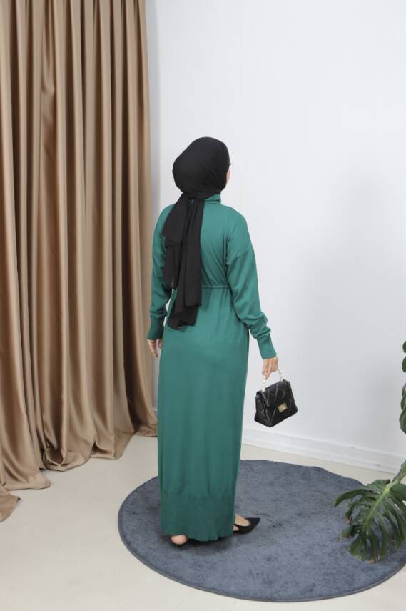 Zümrüt Yeşili Bağcıklı Merserize Elbise - 3